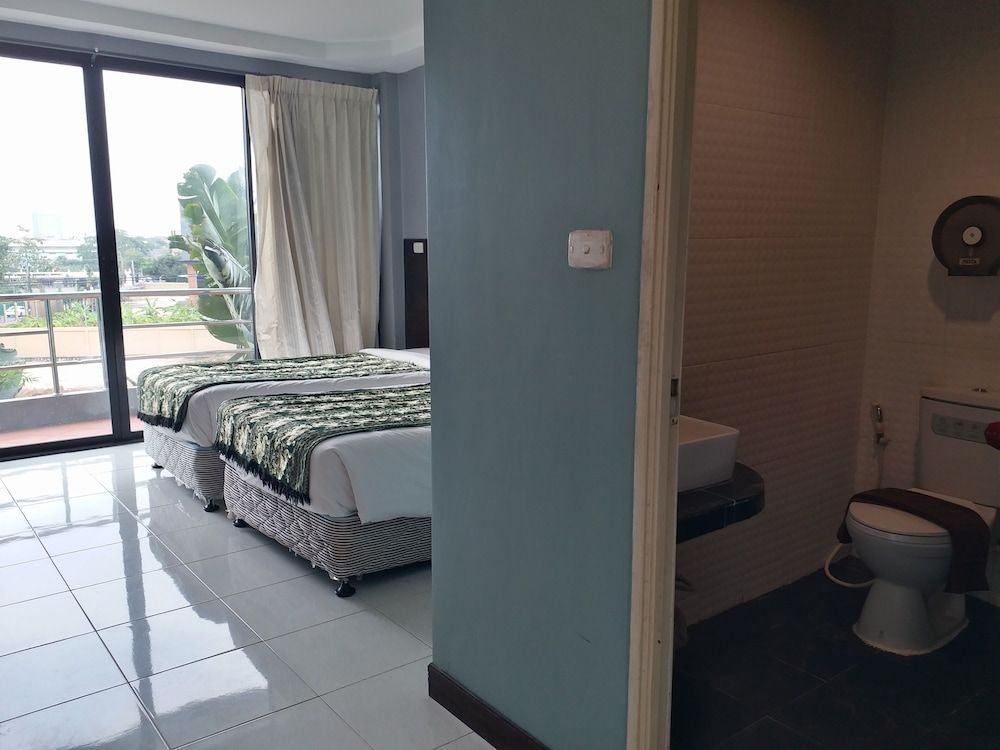 Platinum Place Standard Twin Room