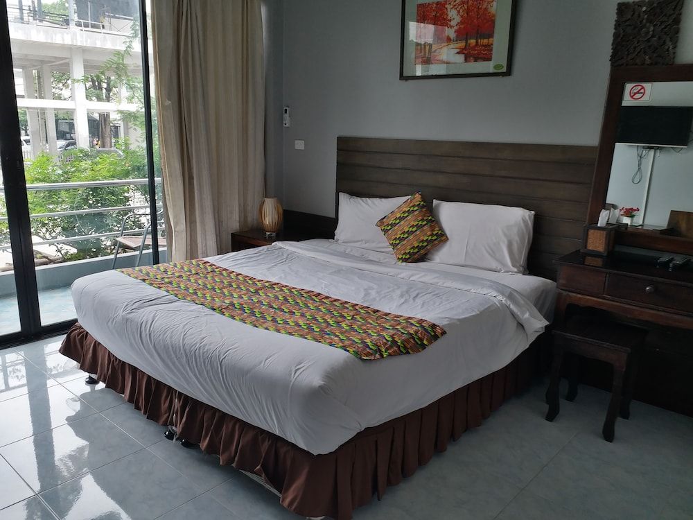 undefined Platinum Place 2