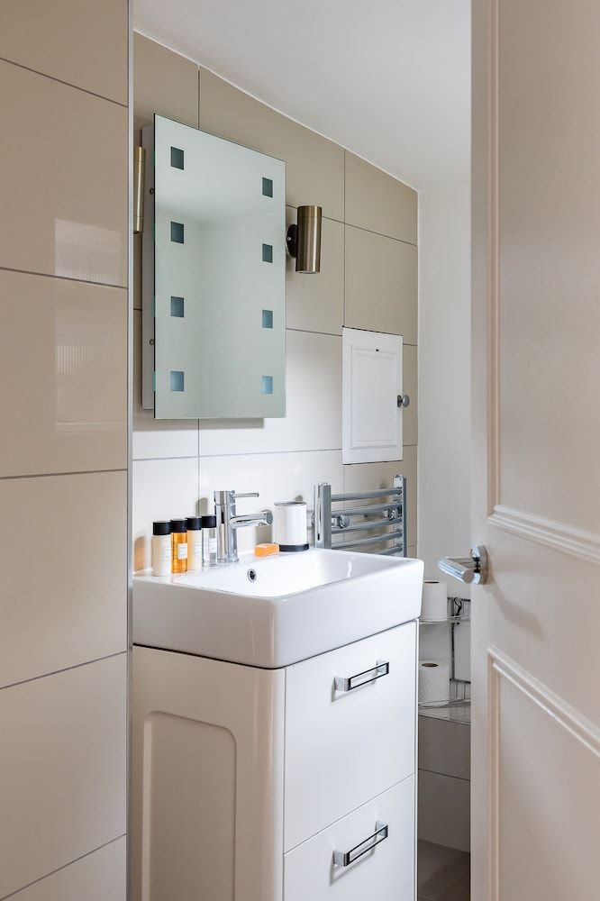 Picktheplace Crawford Place Suites Comfort Apartment 19