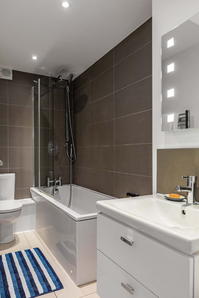 Picktheplace Crawford Place Suites Comfort Apartment 18