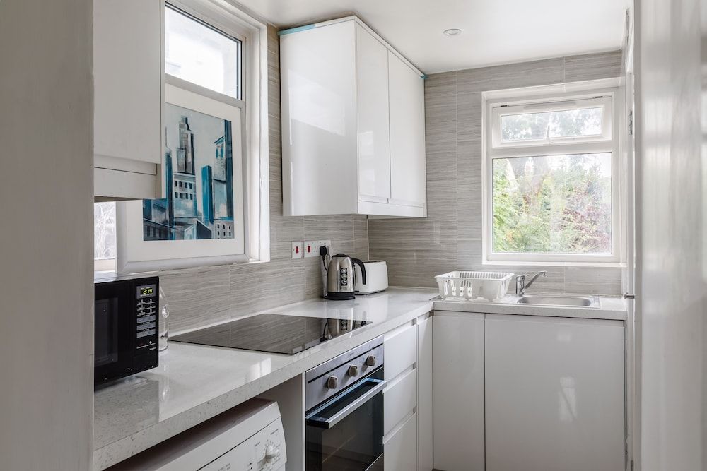 undefined Picktheplace Crawford Place Suites 7