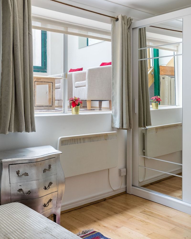 Picktheplace Crawford Place Suites Comfort Apartment 3