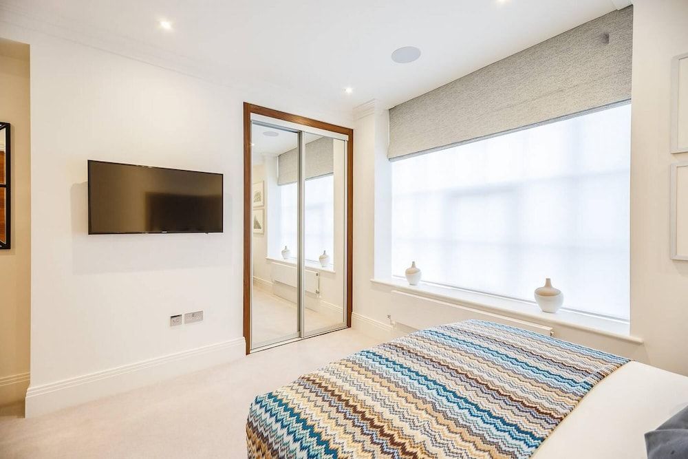 undefined 2 Bed Apartment 1st Floor- Gated Riverside Luxury 6