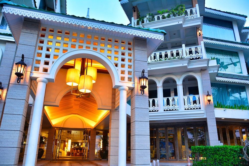 undefined Sea Pearl Beach Resort 4