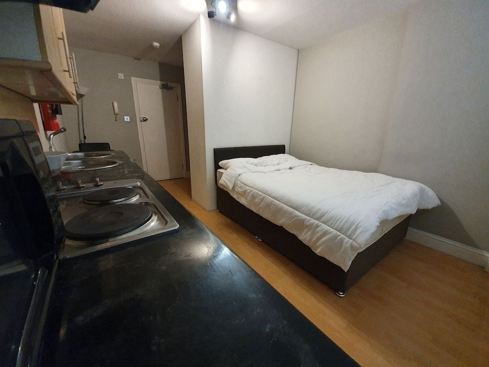 Studio Apartment in South Kensington 4 Studio 30