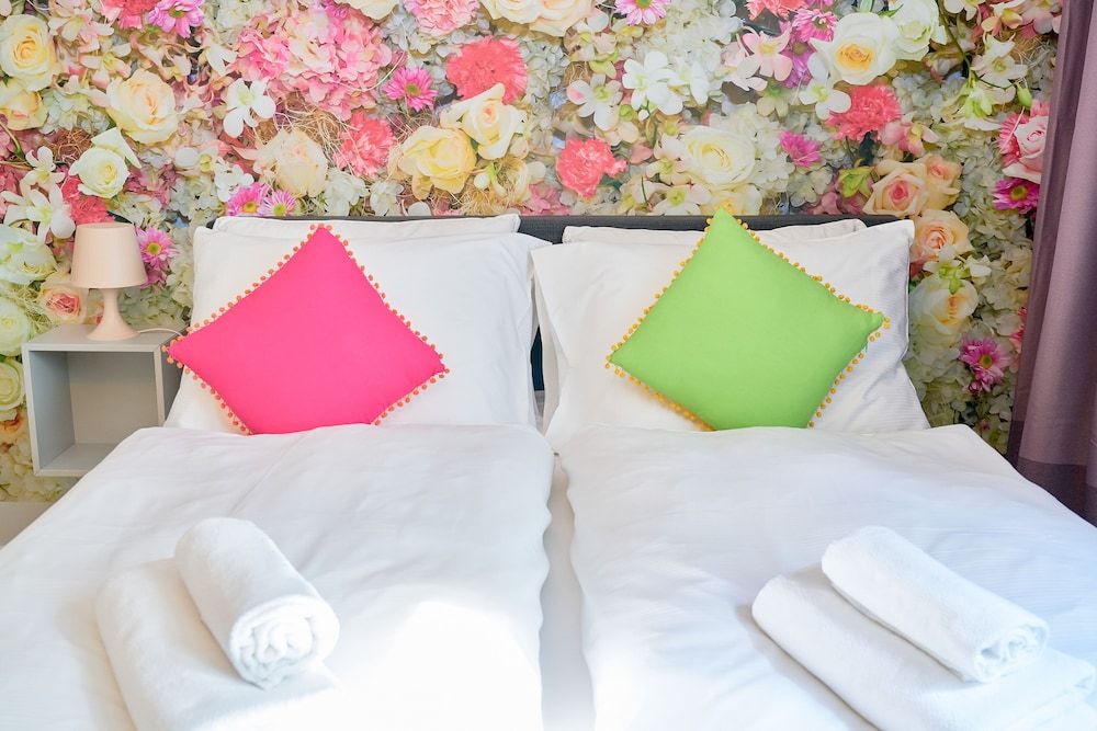Superior Studio Suite (Pink)