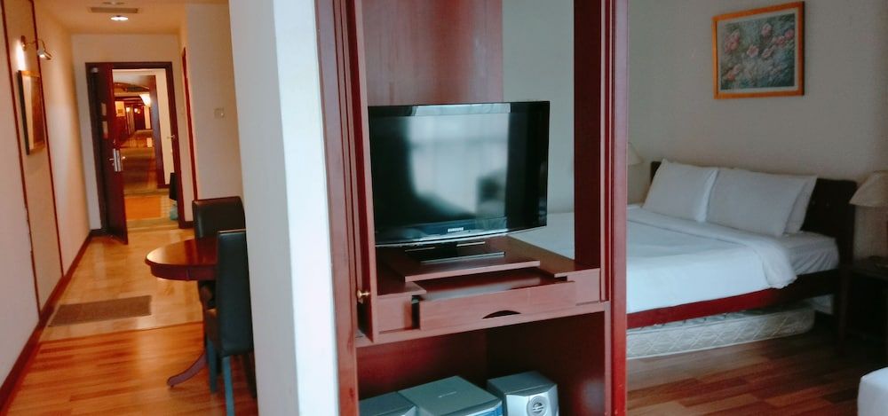 undefined The Oriental Suite At Times Square 5