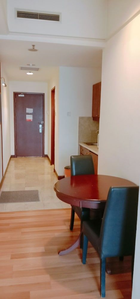 undefined The Oriental Suite At Times Square 8