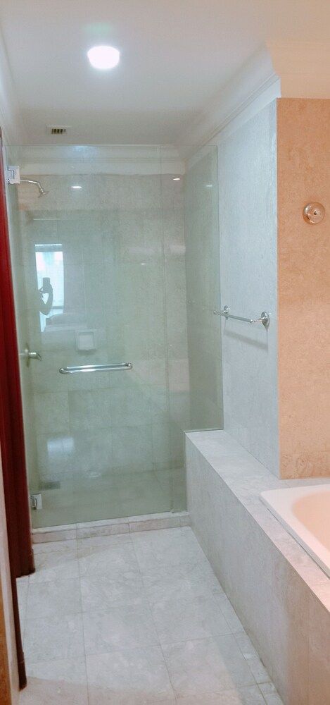 undefined The Oriental Suite At Times Square 9