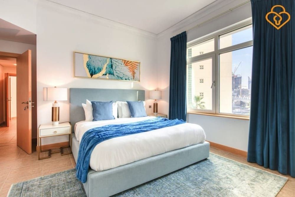 undefined Building No.1  Shoreline  Palm Jumeirah - Apartment 301 2