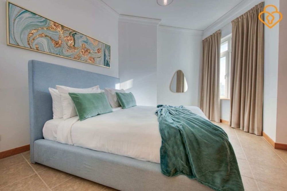 undefined Building No.1  Shoreline  Palm Jumeirah - Apartment 301 5