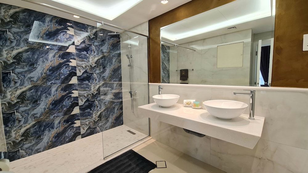 Marco Polo - Stunning Marina Views | High Floor | Close to Tram Comfort Apartment 17