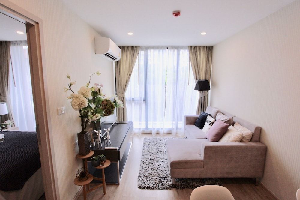 undefined Serio Condo 9