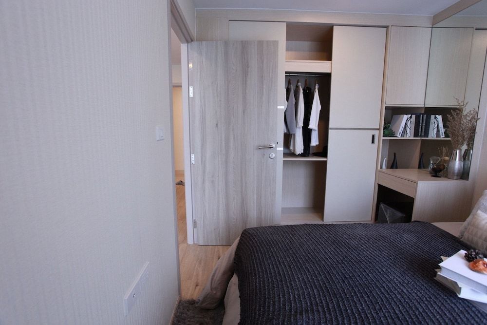 undefined Serio Condo 5