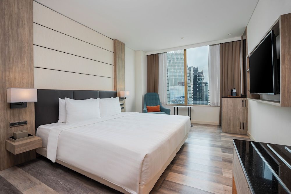 Standard Corner King Room