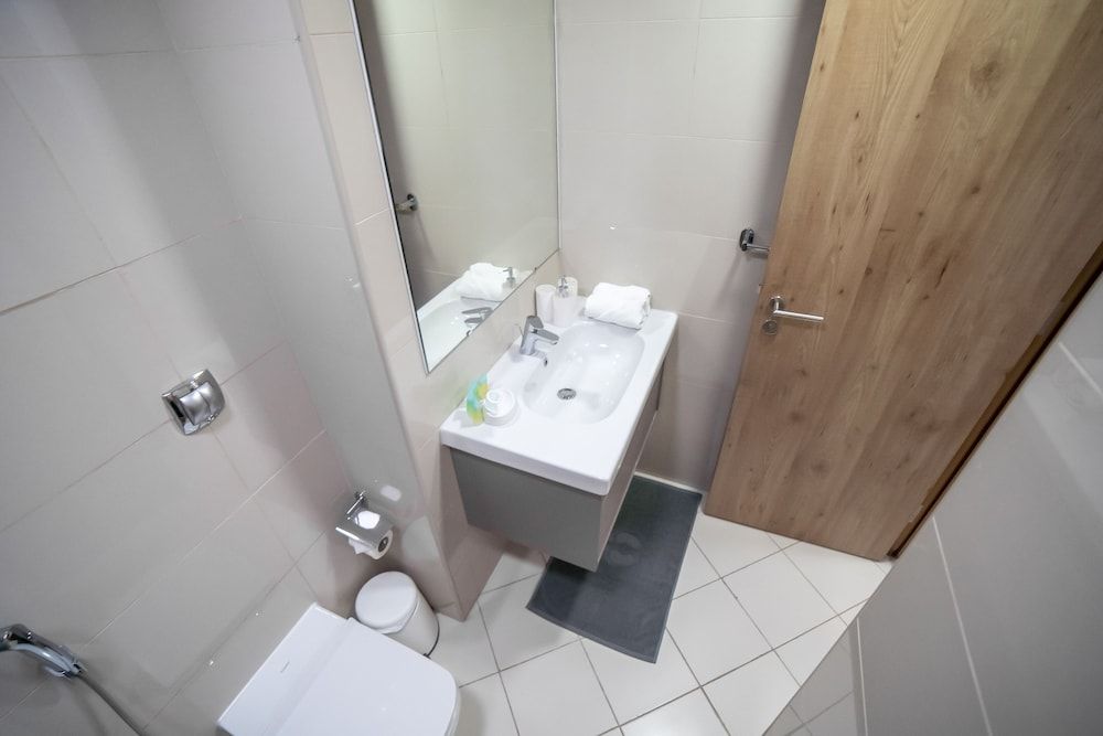 Luton Vacation Homes Continental Tower Apartment, 2 Bedrooms (1507) 10