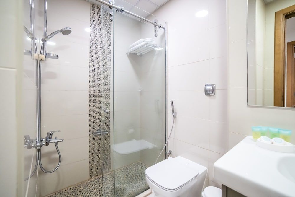 Luton Vacation Homes Continental Tower Apartment, 2 Bedrooms (1507) 12