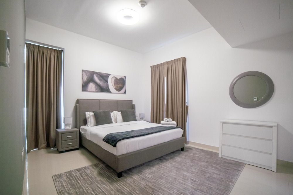 Luton Vacation Homes Continental Tower Apartment, 2 Bedrooms (1507)