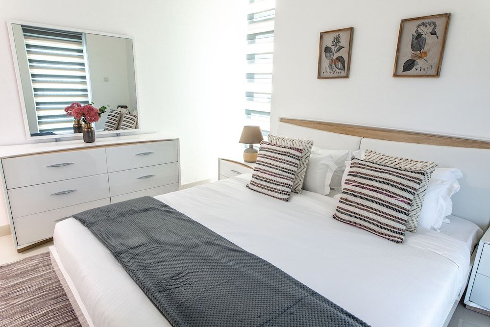 Luton Vacation Homes Continental Tower Apartment, 2 Bedrooms (2507) 2