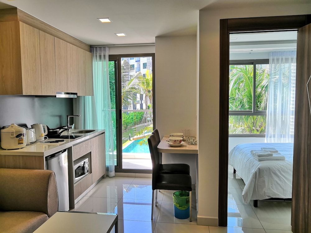 undefined Arcadia Family Suite 3