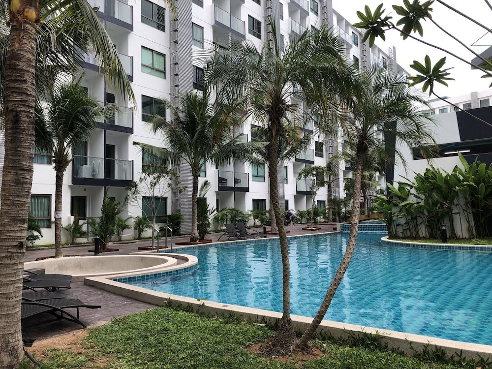 undefined Arcadia Family Suite 6