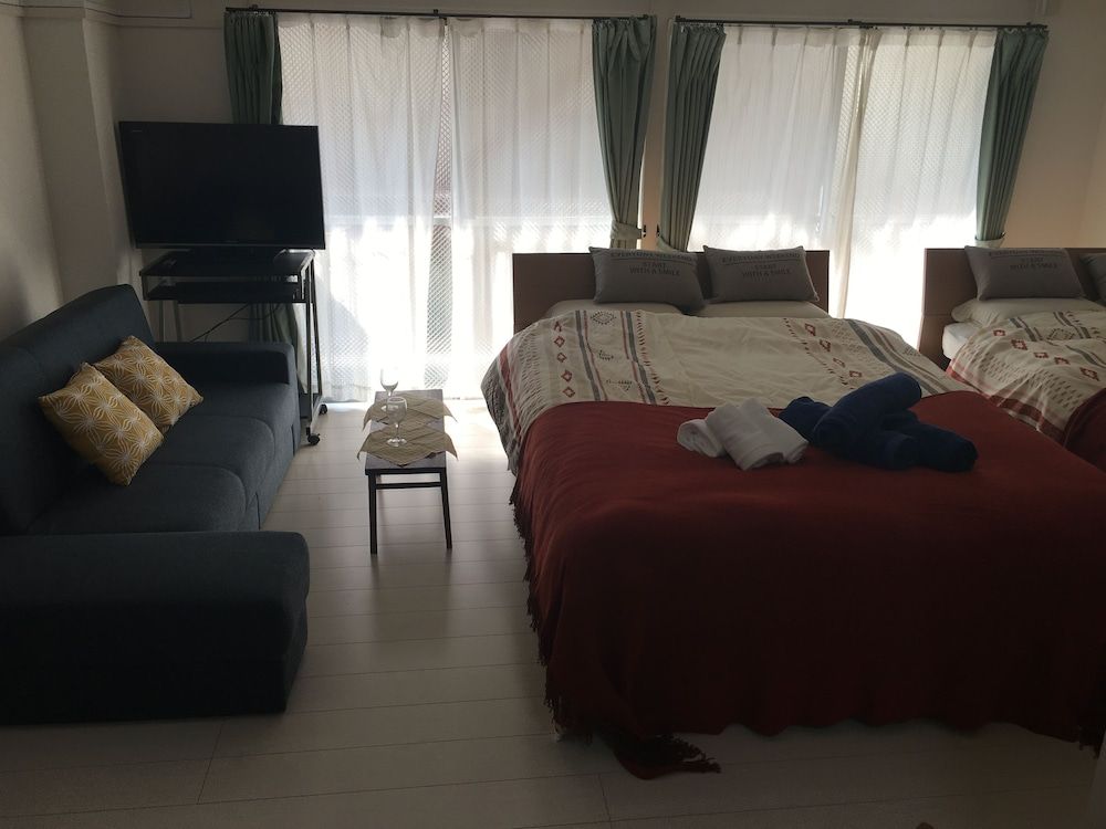 undefined G&R House 102 5