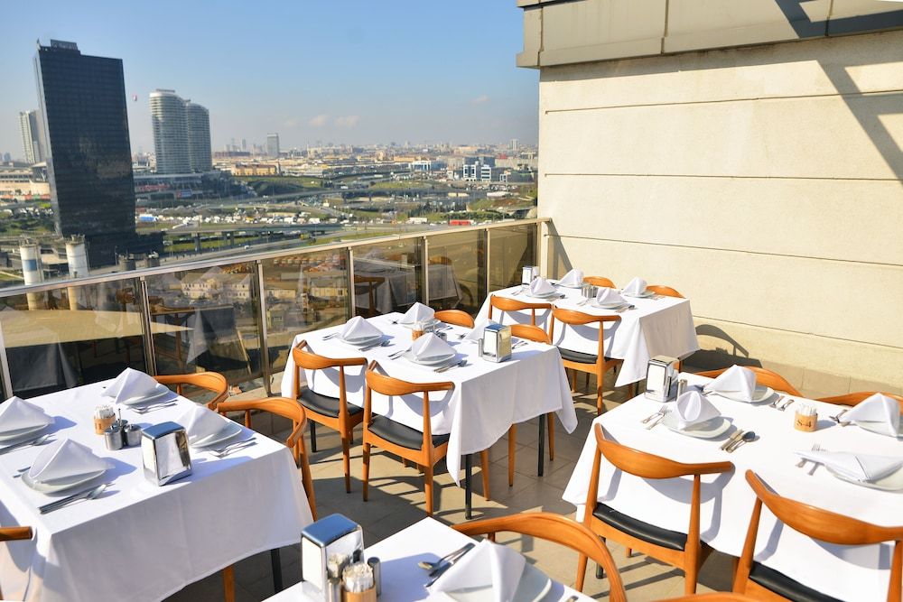 undefined Double Park Suites 8