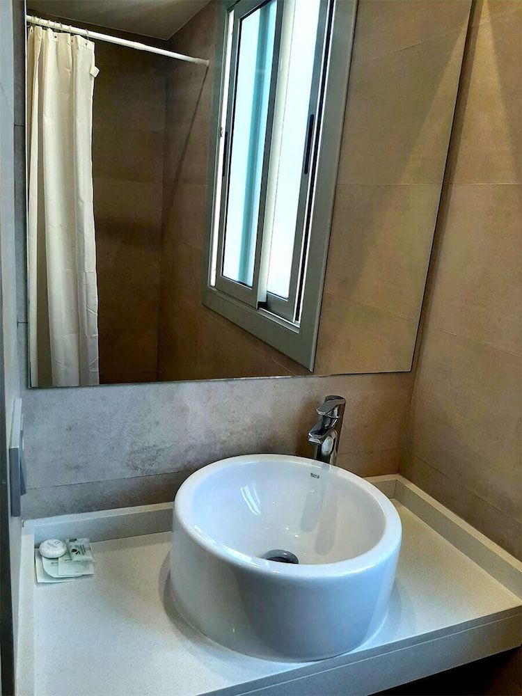 Hostal Sant Ramón Double Room, Shared Bathroom (Shower in room) 6