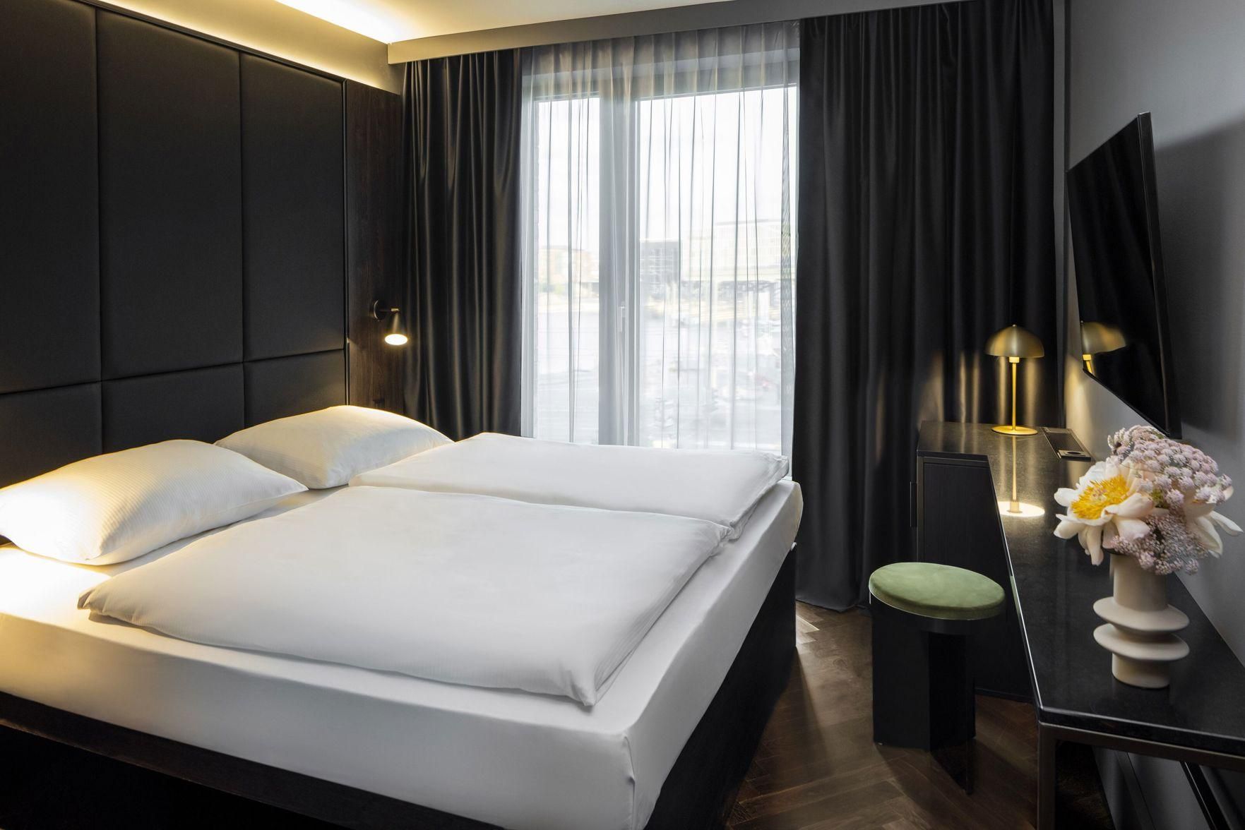 Hotel ROMY by AMANO Standard Room 4