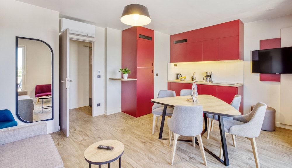 Appart'City Confort Paris Clichy Mairie Appartement T3 8