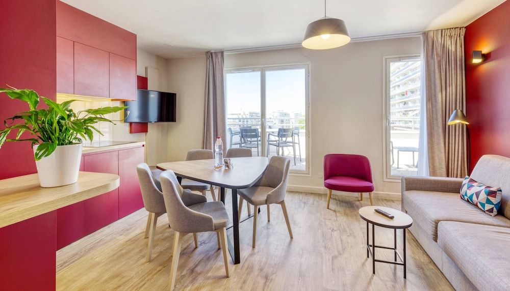Appart'City Confort Paris Clichy Mairie Appartement T3 9