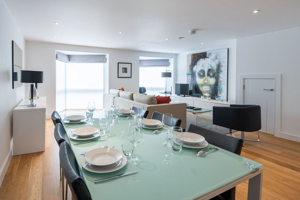 undefined Trendy Queens Park Home Close to Hampstead by Underthedoormat 2