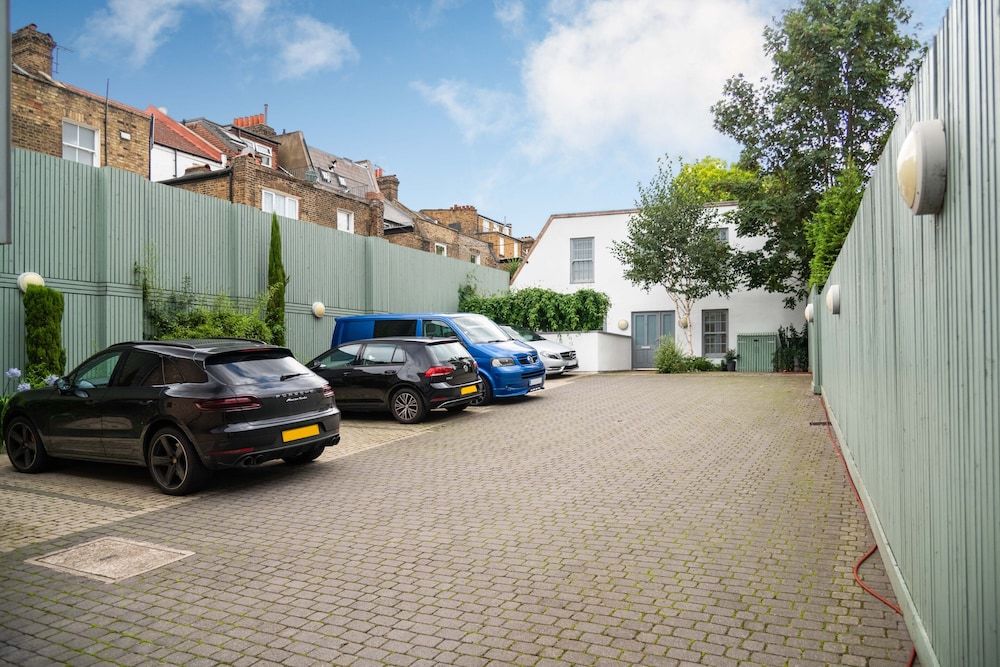 undefined Trendy Queens Park Home Close to Hampstead by Underthedoormat