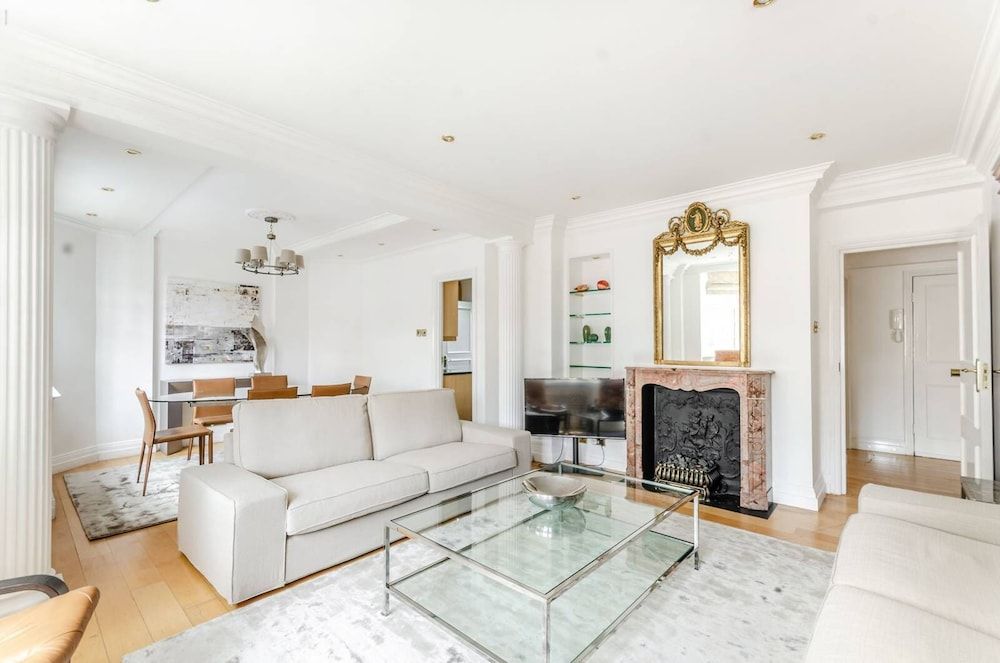 undefined Inviting 2-bed Apartment in London 10