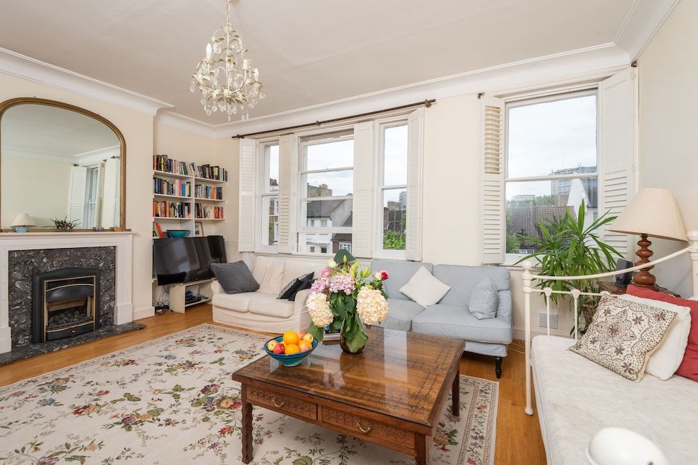 undefined Panoramic Family Home in Maida Vale