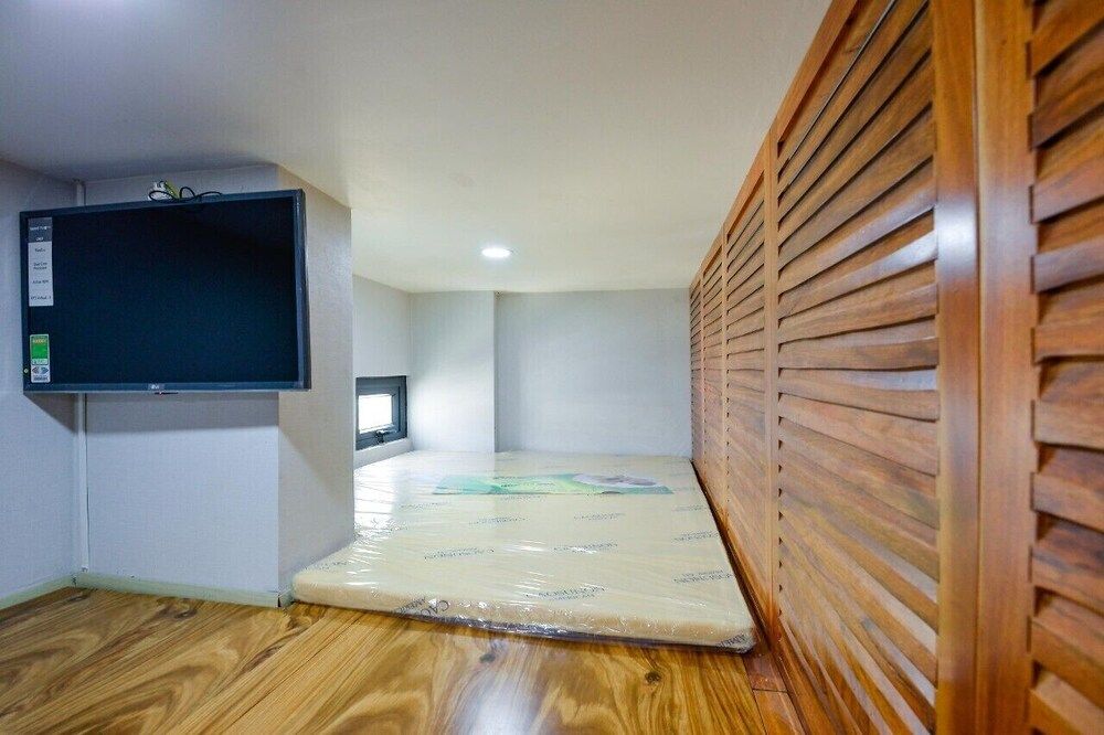 undefined Havilah House 7