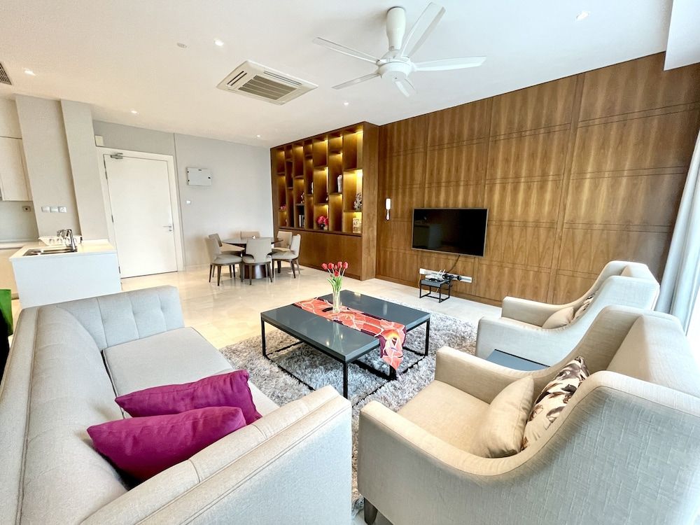 Damai 88 Condominium Superior Apartment, 3 Bedrooms, City View 10