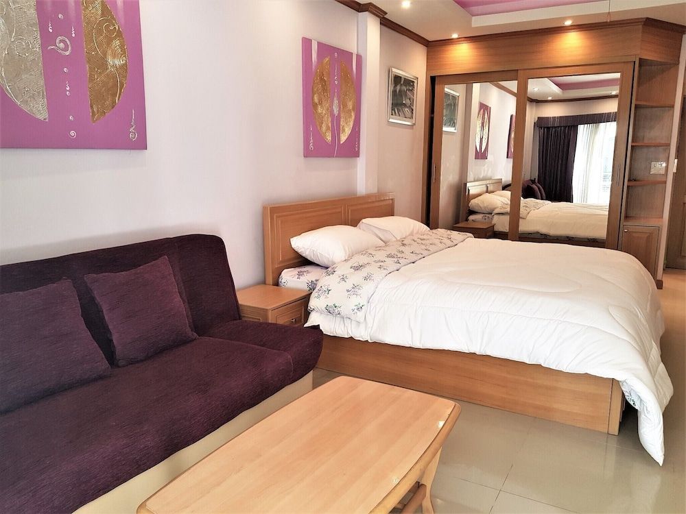 undefined Spacious 3rd Floor Studio at Baan Suan Lalana 10