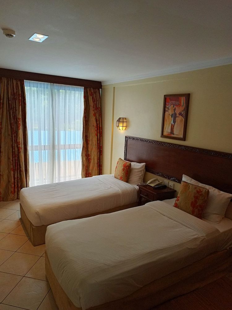 The Heron By Sarovar Portico India Standard Room, 2 Twin Beds 7