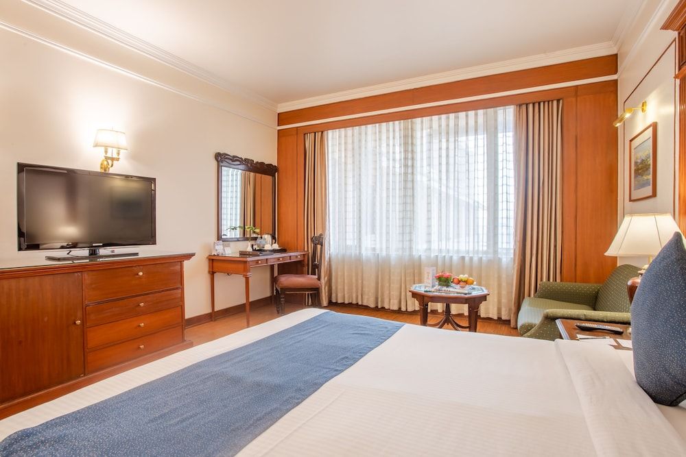 The Everest Hotel Kathmandu Deluxe Double Room, 1 King Bed 3