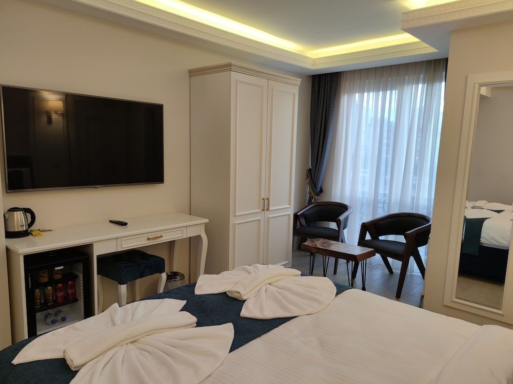 undefined Galata Hotel & Suites 10