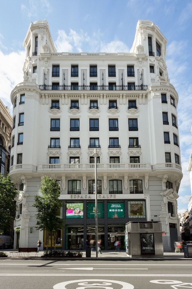 undefined Pestana CR7 Gran Vía Madrid 5