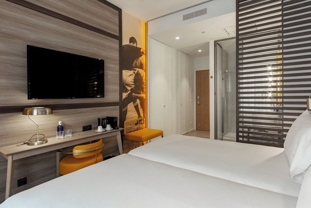 Pestana CR7 Gran Vía Madrid Superior Room 2