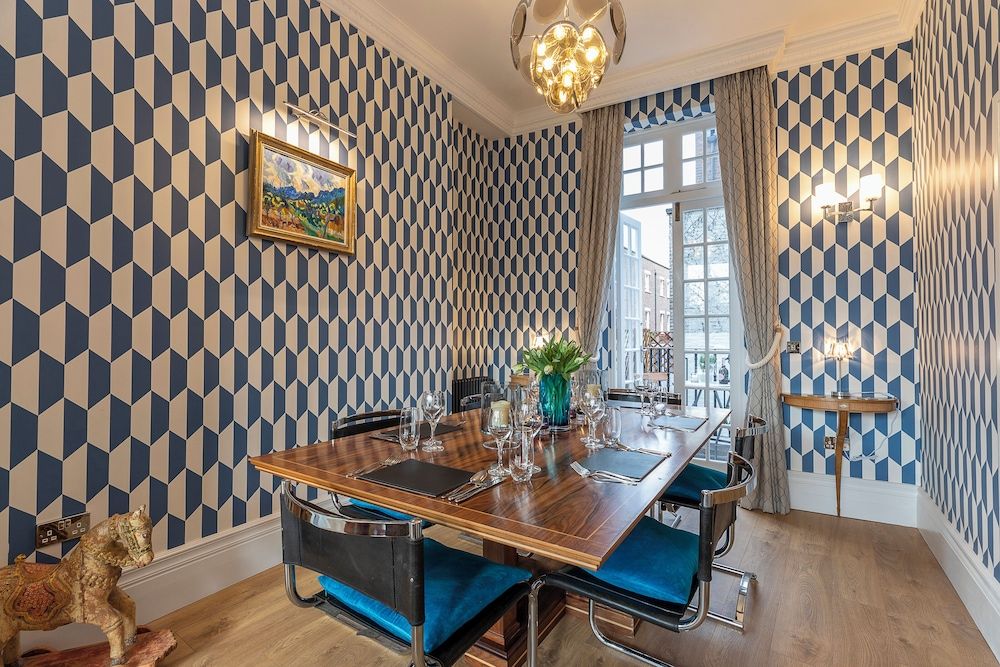 undefined JOIVY Gorgeous 3-bed maisonette in Westbourne Green with patio 3