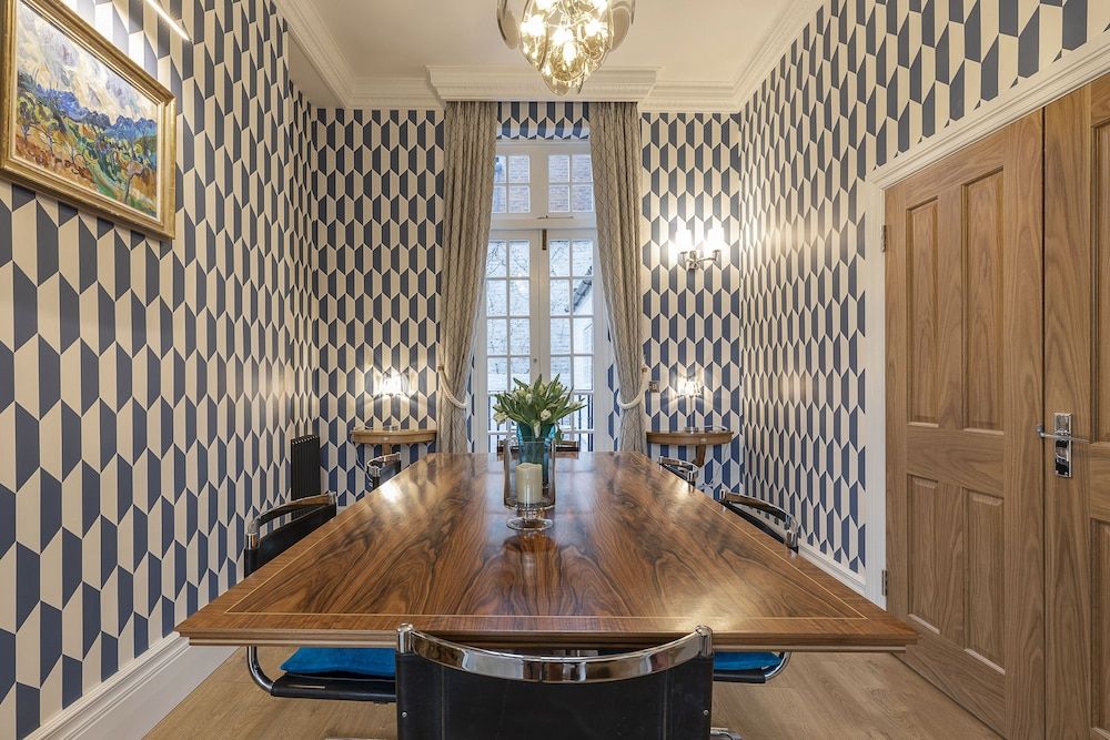 undefined JOIVY Gorgeous 3-bed maisonette in Westbourne Green with patio 7