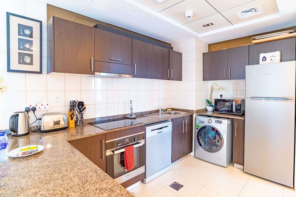 undefined 1 Bed Apartment in Dubai Marina - MRN 7