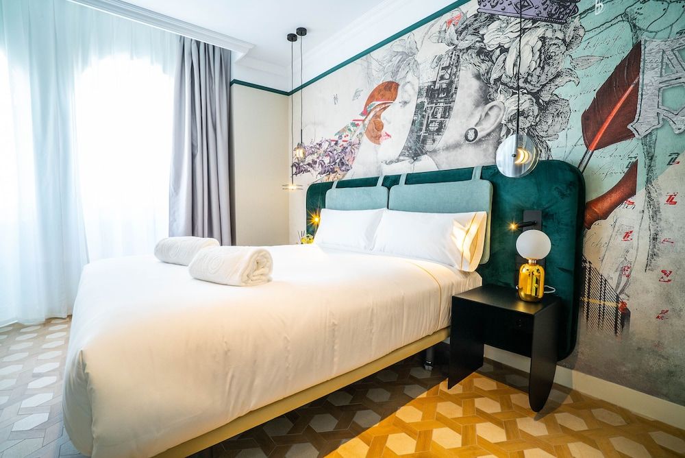 undefined SmartRental Collection Gran Vía Capital 5