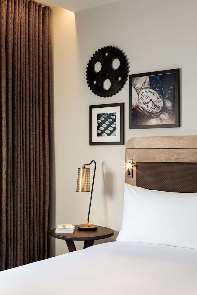 undefined The Gantry London, Curio Collection by Hilton 8