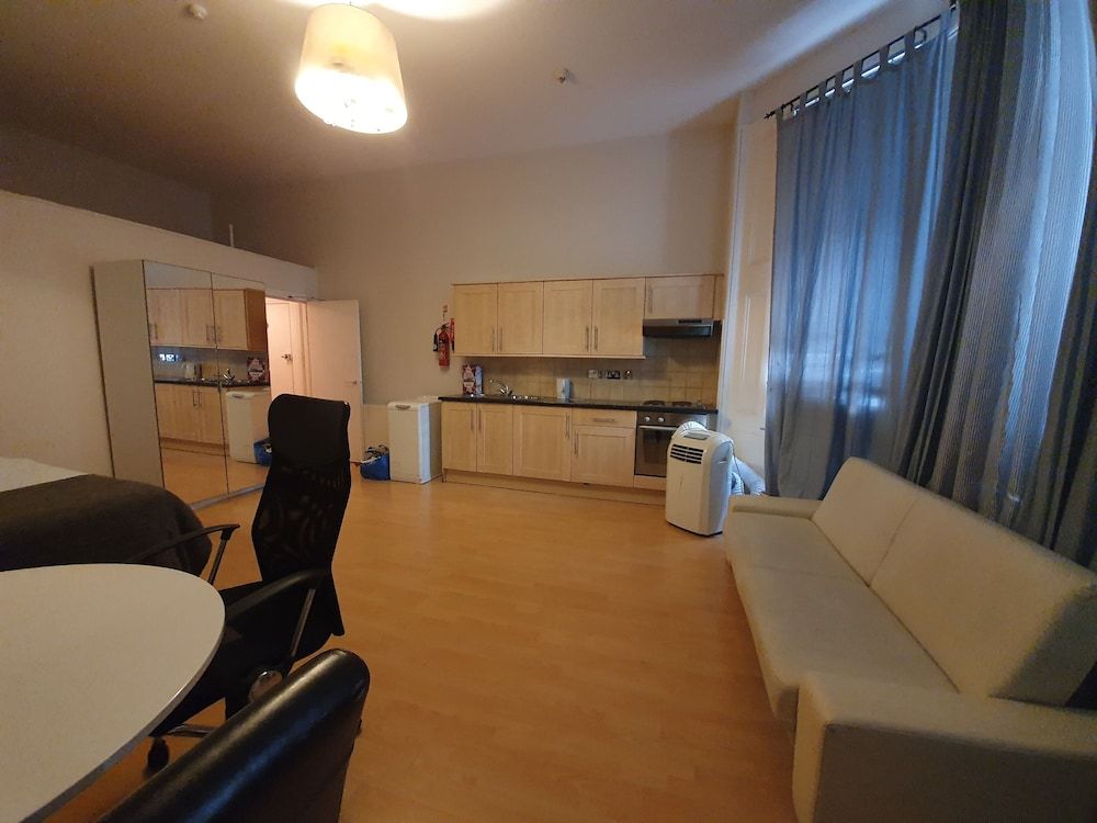 Studio Apartment in South Kensington 6 Studio 35