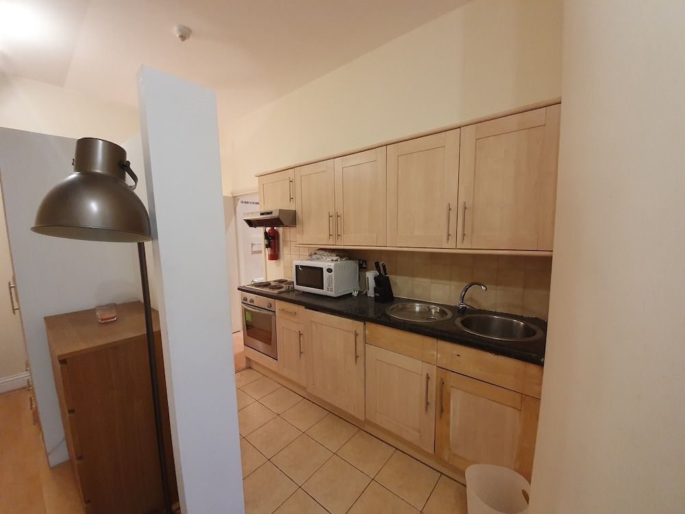 Studio Apartment in South Kensington 6 Studio 40